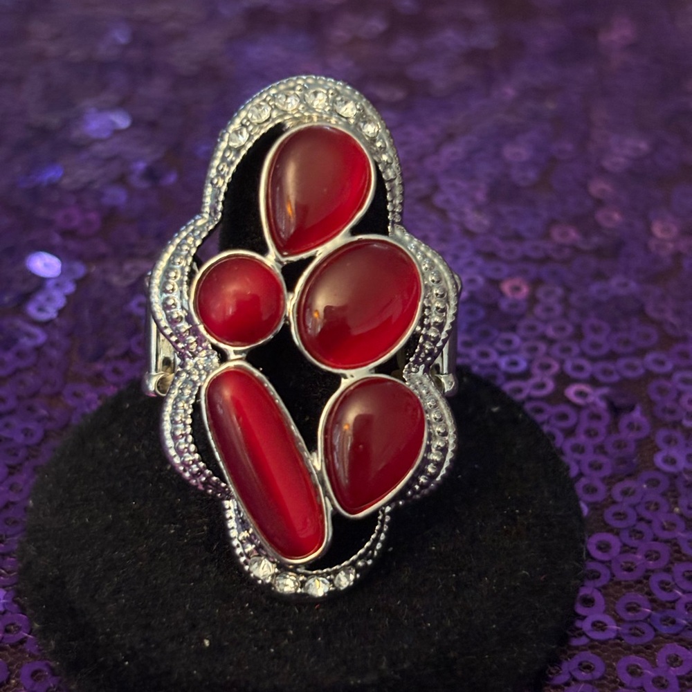 paparazzi Ruby Cabochon Cluster Ring in Silver-Tone